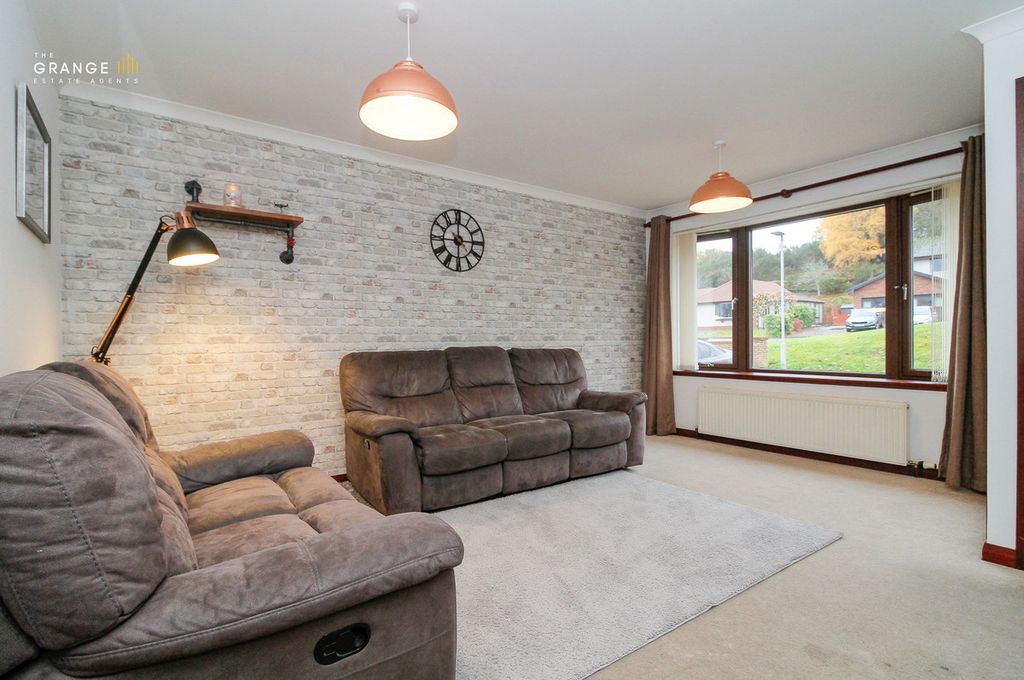 Property photo 3 of 27