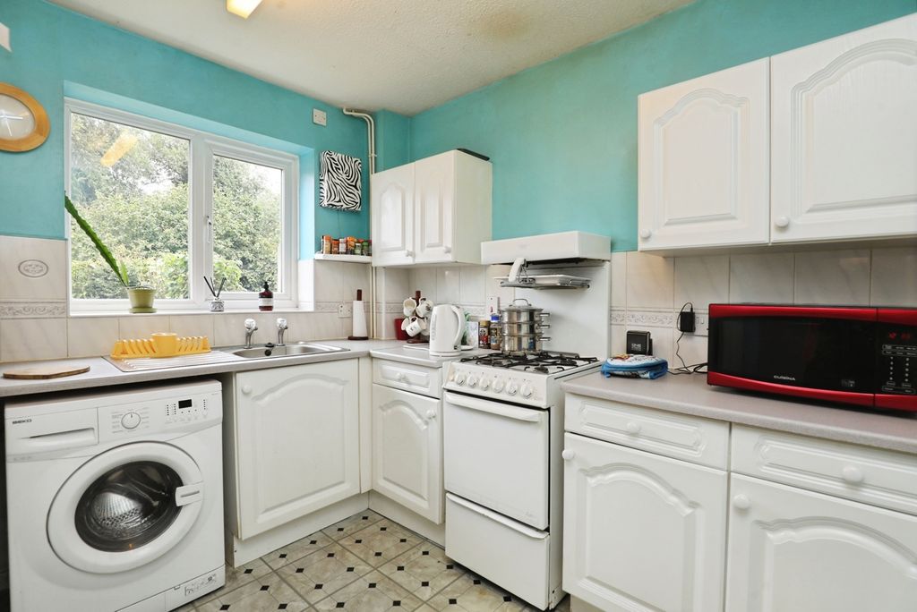 Property photo 3 of 17 Pbox-Img.Jpg