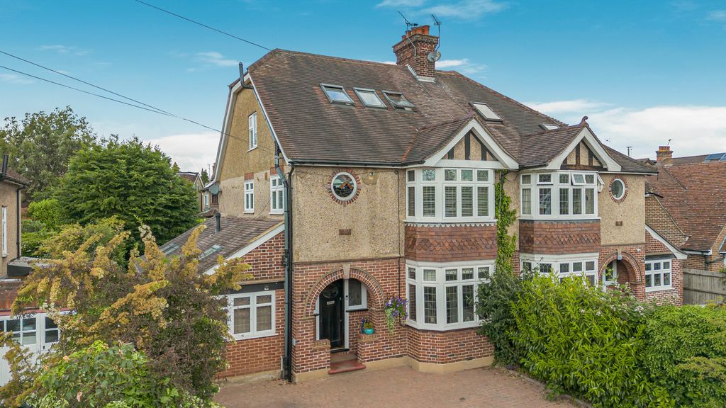 Property photo 1 of 36