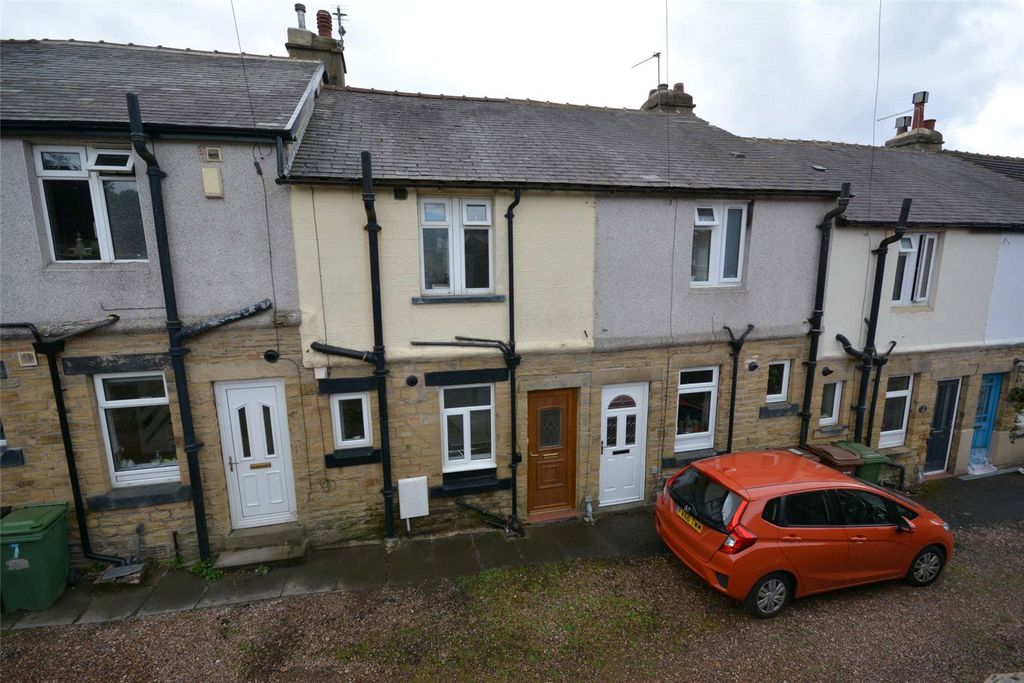 Property photo 1 of 27 Picture No. 04