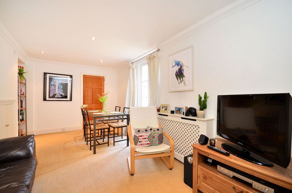 Property photo 2 of 9