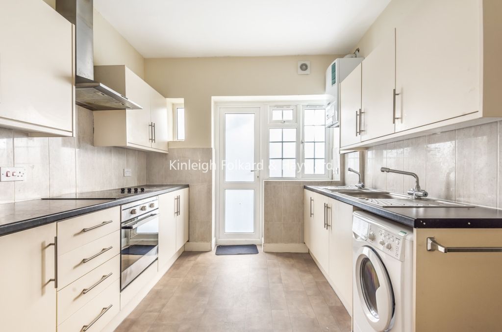 Property photo 3 of 7 Picture 3