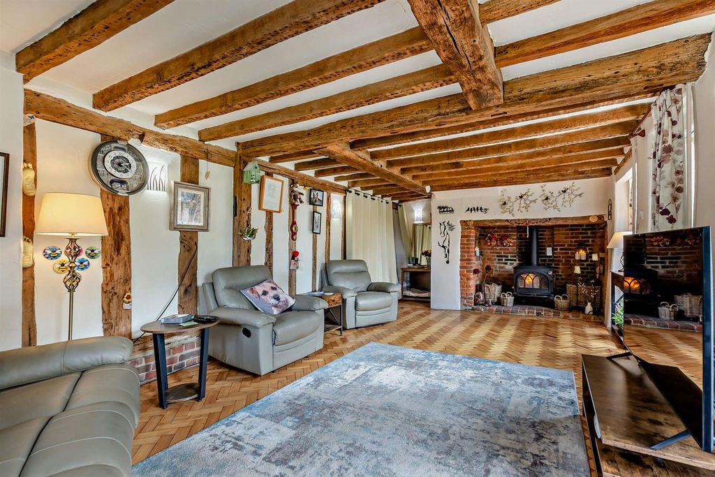 Property photo 3 of 20 Sitting Room