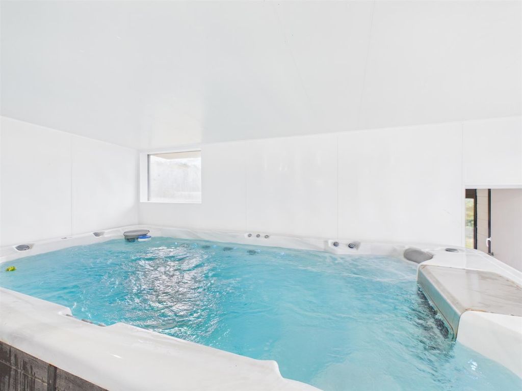 Additional image 17 of 5 bed property for saleChene Road, Peacehaven BN10