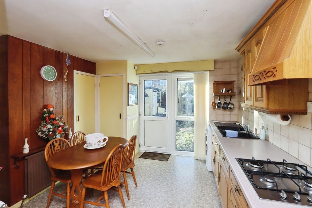 Property photo 2 of 17 Pbox-Img.Jpg