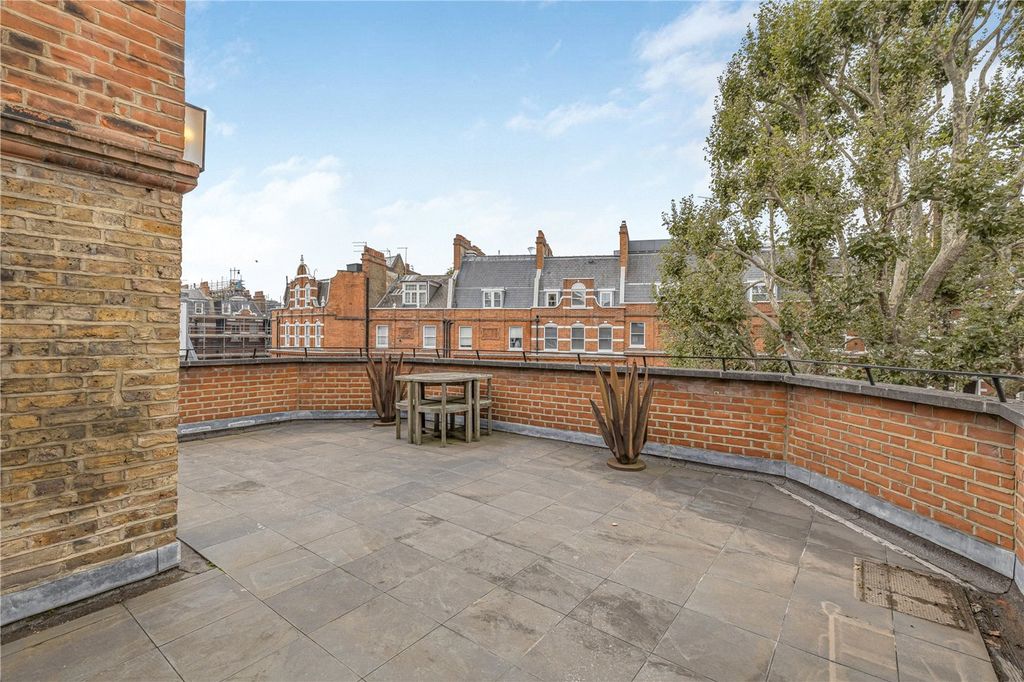 Property photo 3 of 14 Picture No. 13