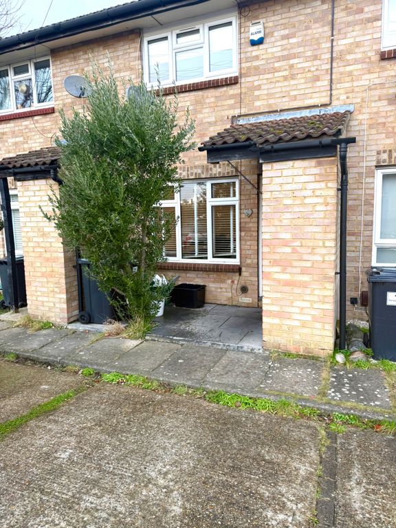 Property photo 1 of 8