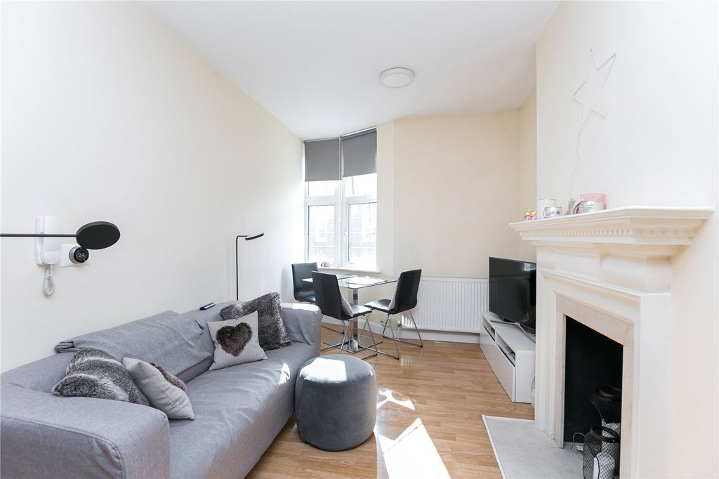 Property photo 1 of 6