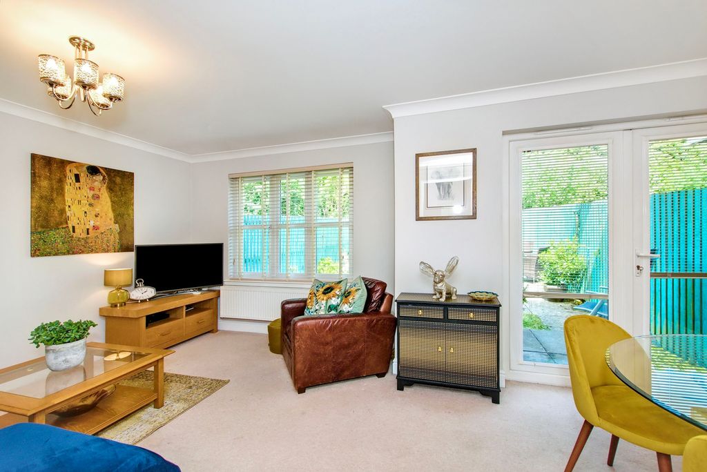 Property photo 3 of 18 Property Image 3