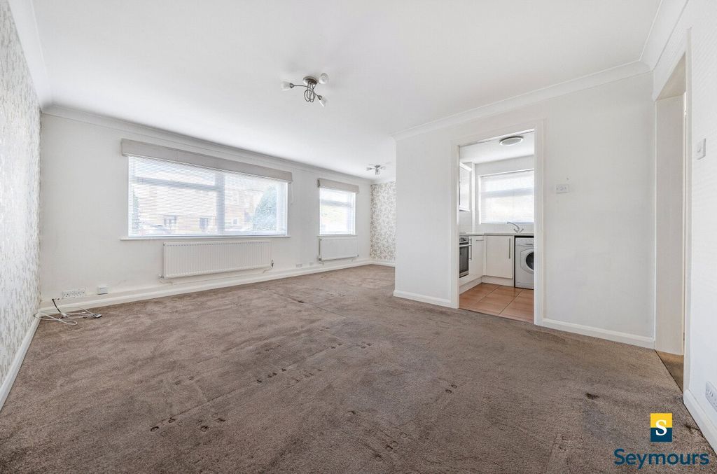 Property photo 2 of 14 Living/Dining