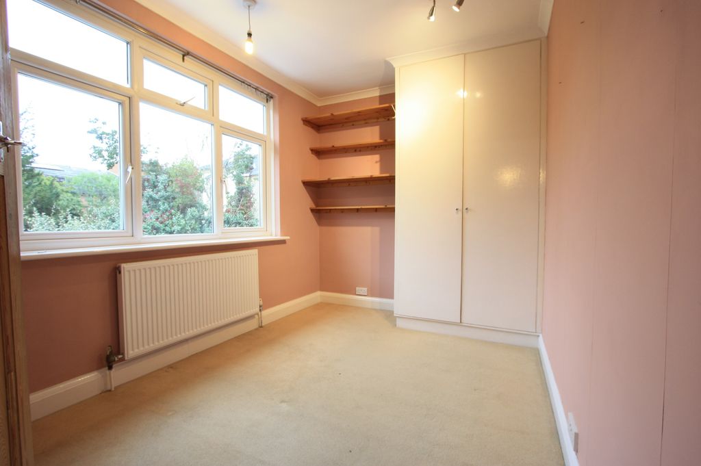 Property photo 1 of 3