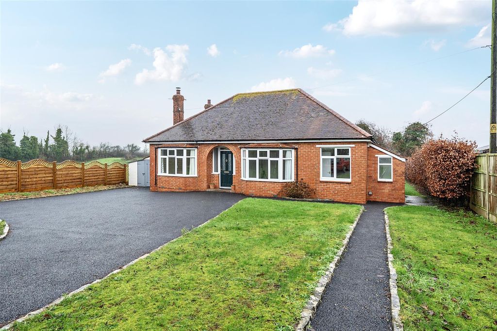 Property photo 1 of 21 Front Aspect