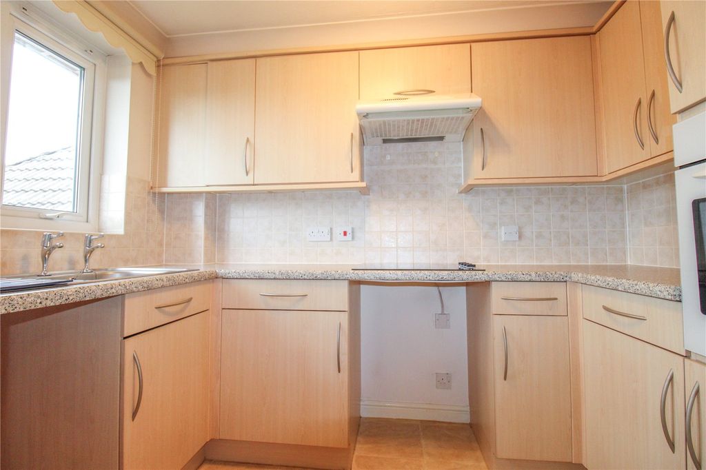Property photo 2 of 12 Picture No. 04
