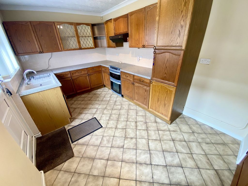Property photo 3 of 13 Kitchen-Breakfast Room