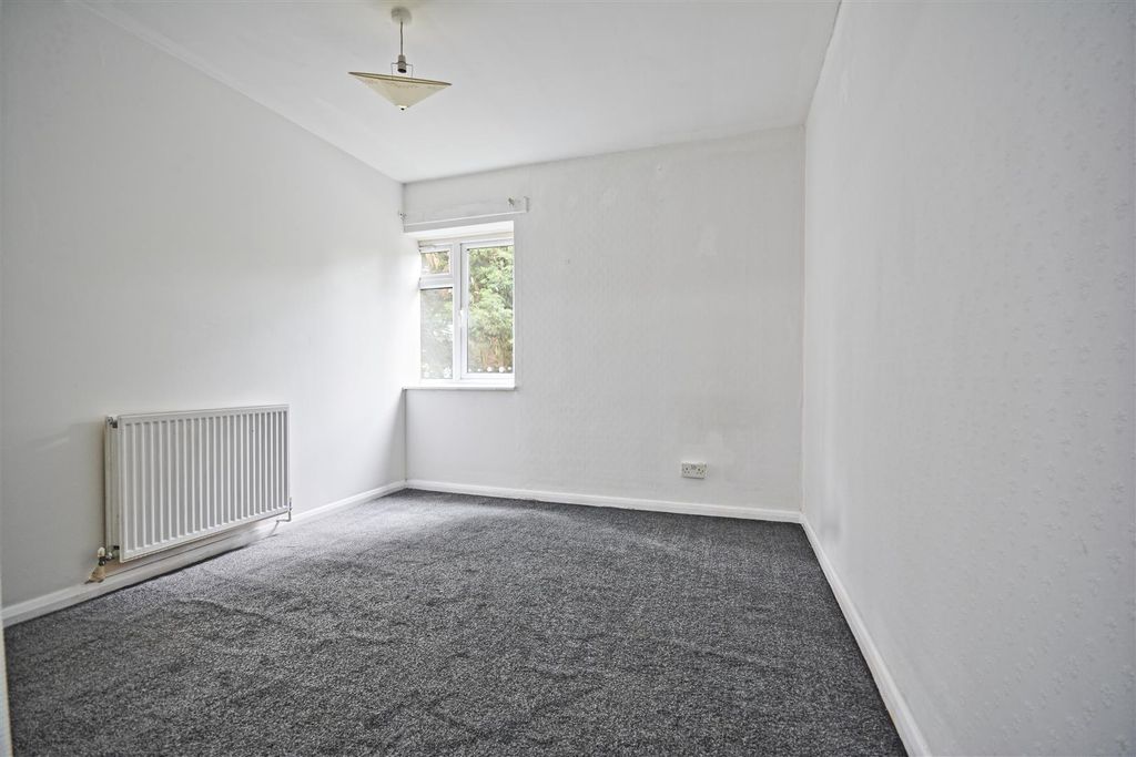 Property photo 3 of 8 2.Jpg