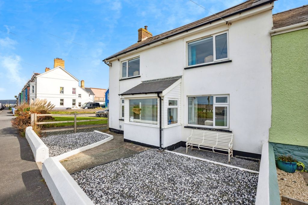 Property photo 2 of 28 Photo