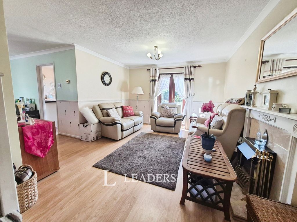 Property photo 2 of 14 Pbox-Img.Jpg
