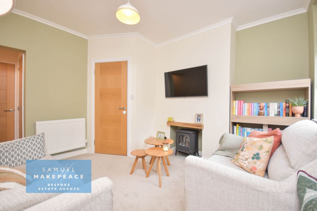 Property photo 2 of 31 Gallery