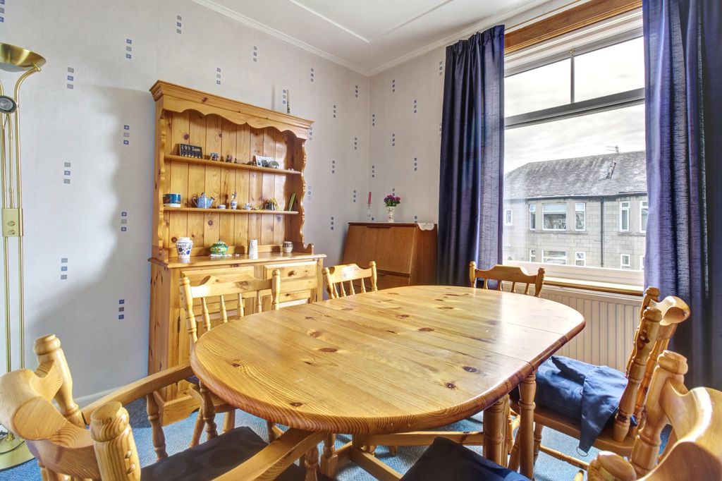 Additional image 8 of 3 bed flat for salePark Avenue, Dumbarton G82