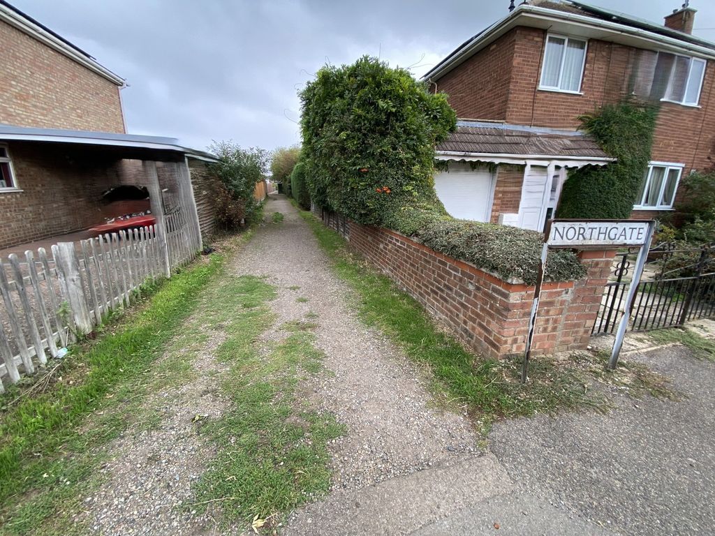 Property photo 1 of 4