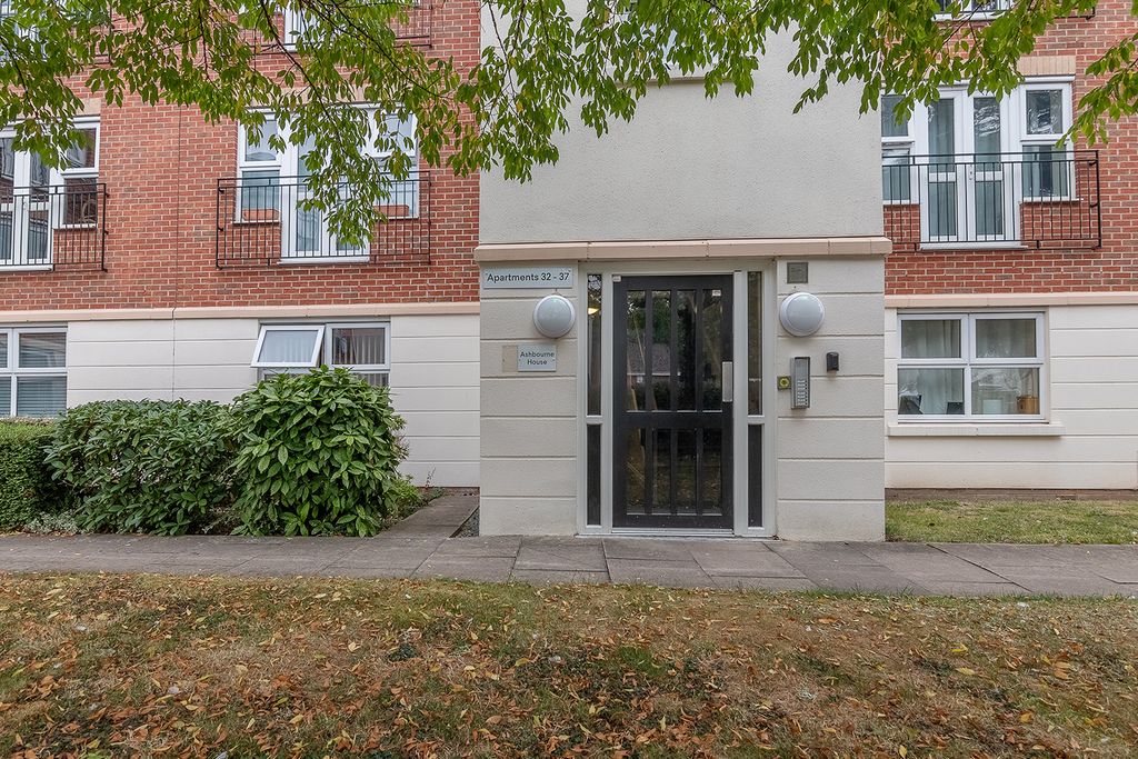 Property photo 1 of 20