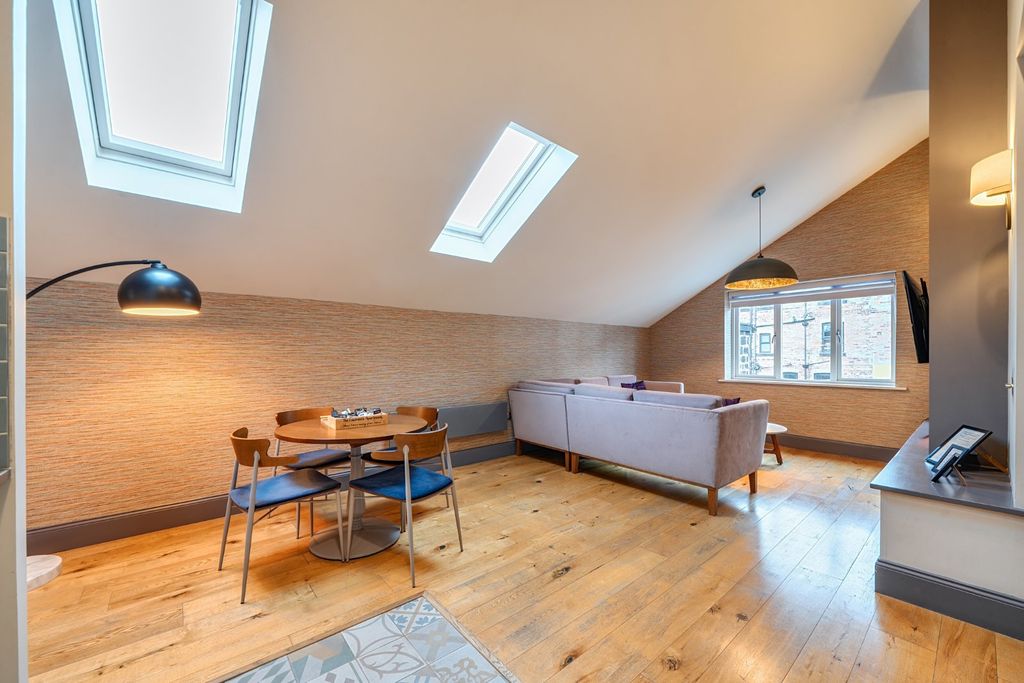 Property photo 2 of 14 Picture No. 02