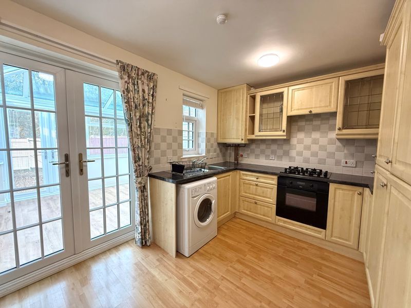 Property photo 2 of 11 Photo 8