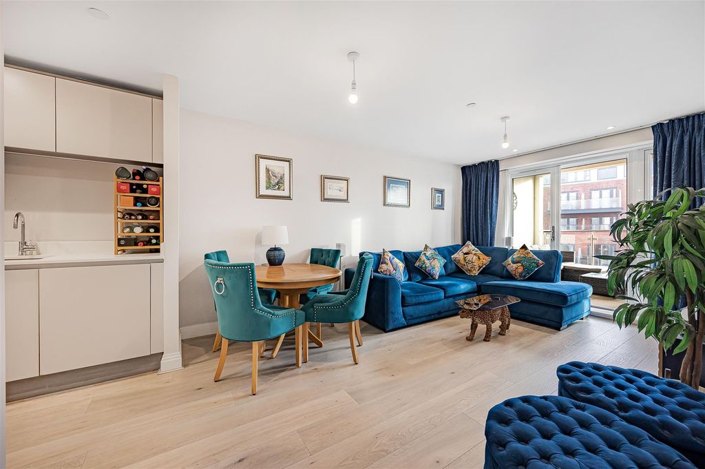 Property photo 2 of 14 Open Plan