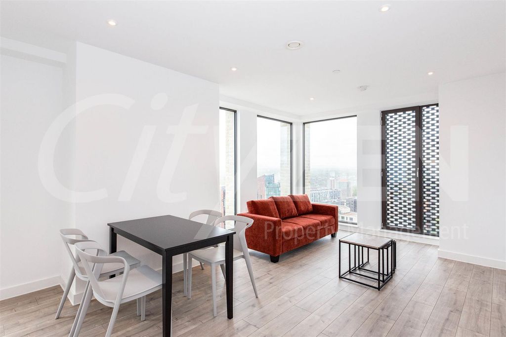 Property photo 1 of 20 Reception