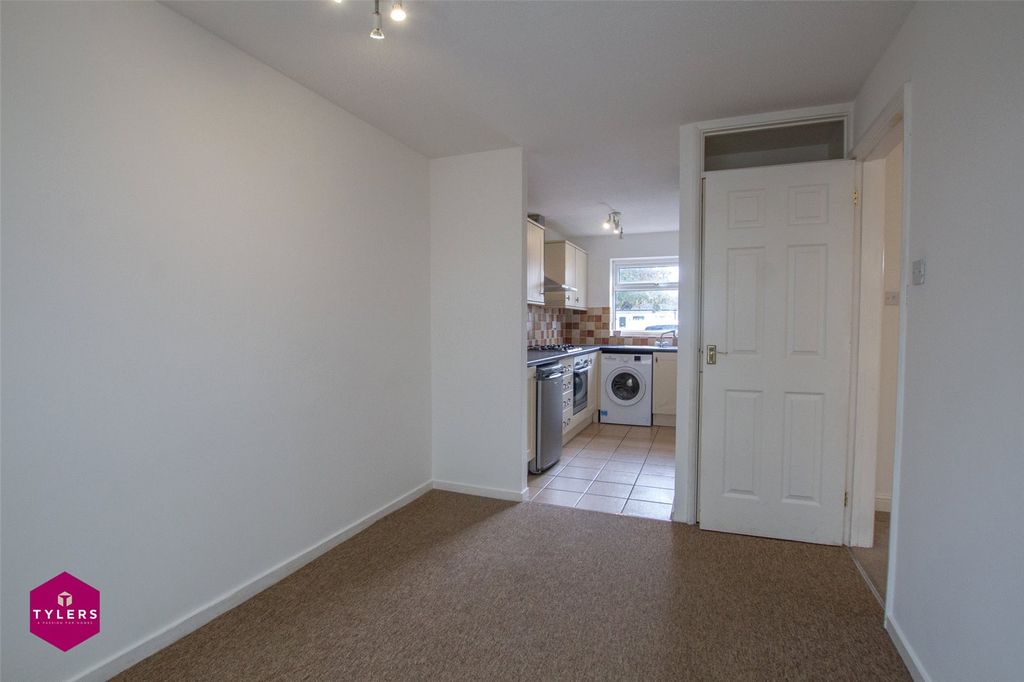 Property photo 2 of 12 Dining Room