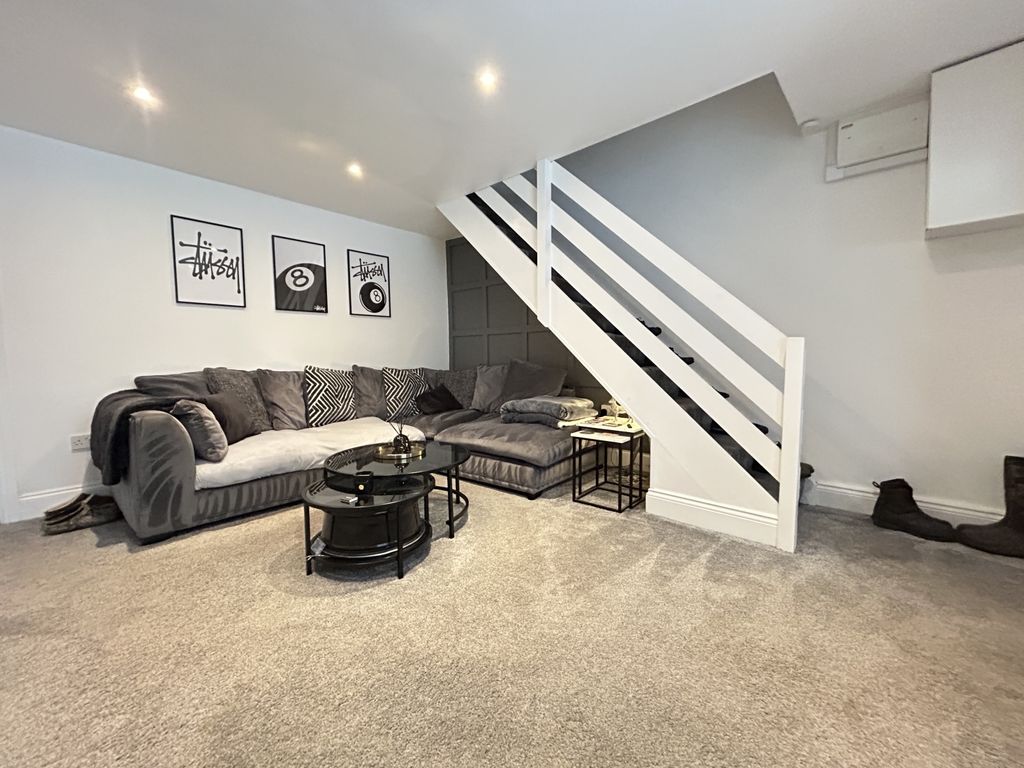 Property photo 2 of 9 Img_2968