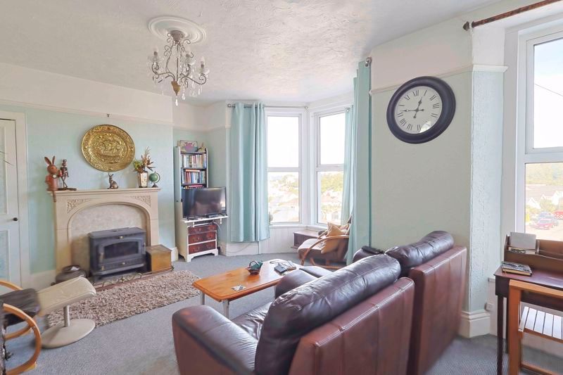 Property photo 3 of 16 Photo 8