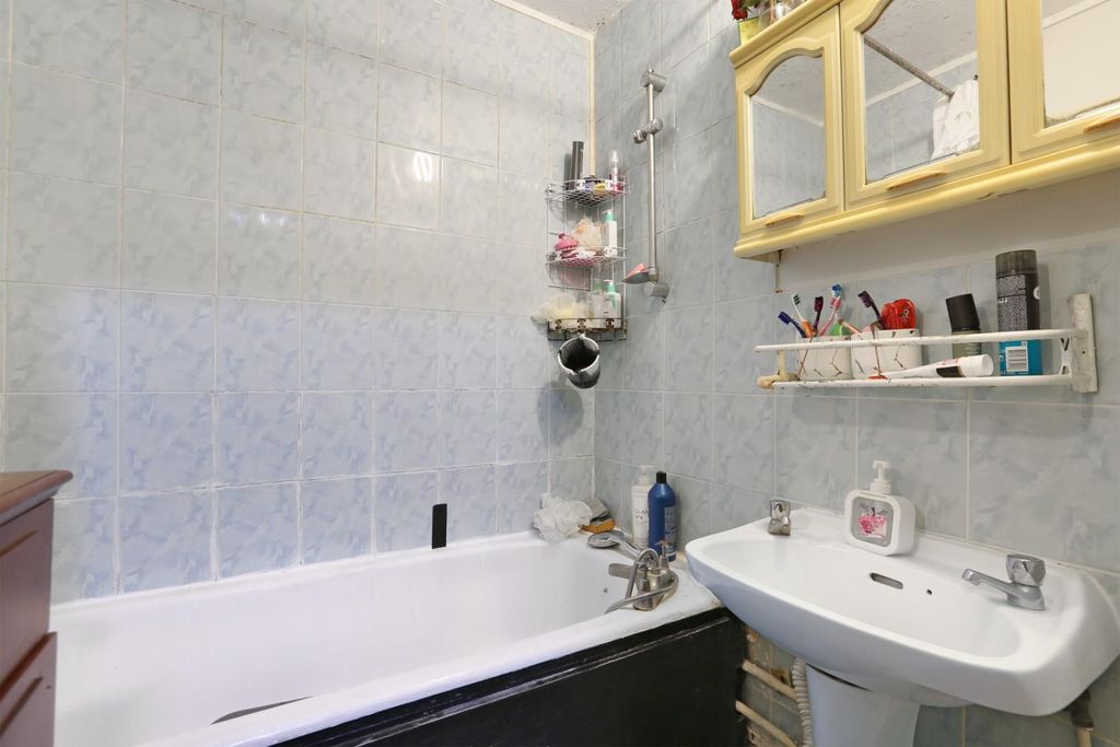 Property photo 3 of 13 Ach_7125.Jpg