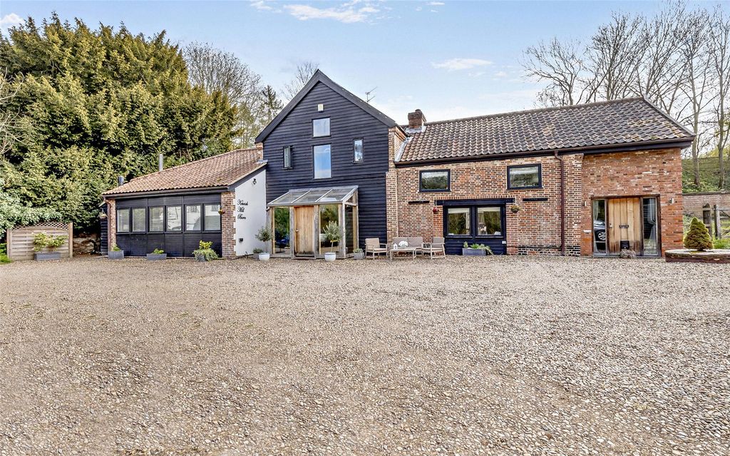 Property photo 1 of 33 Keswick Mill Barn