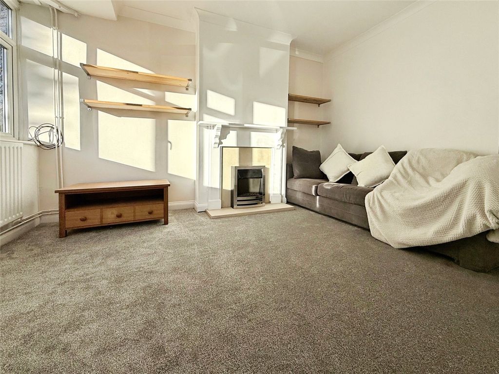 Property photo 2 of 17 Picture No. 02