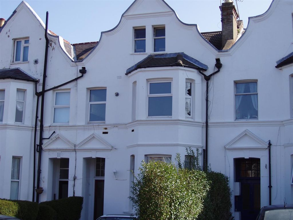 Property photo 1 of 7 2, 2 Sunningfields.Jpg.Jpg