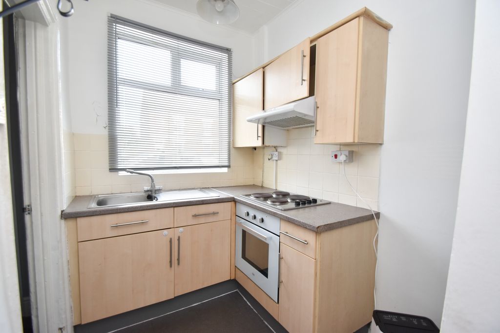 Property photo 2 of 13 Kitchen