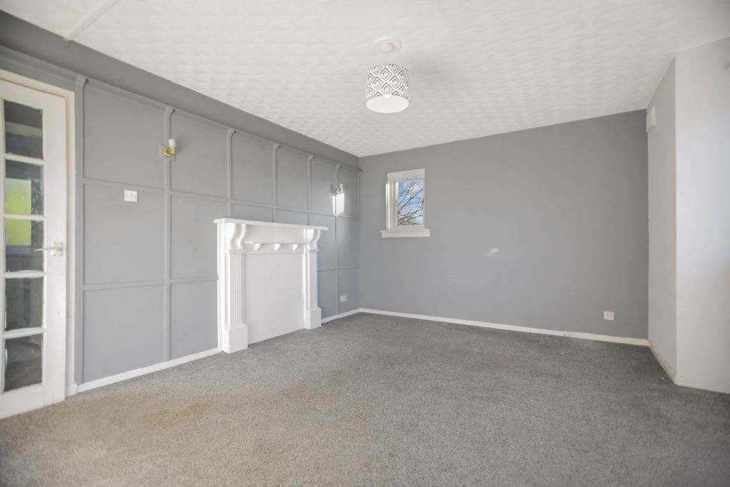 Property photo 3 of 10 Property Image 3