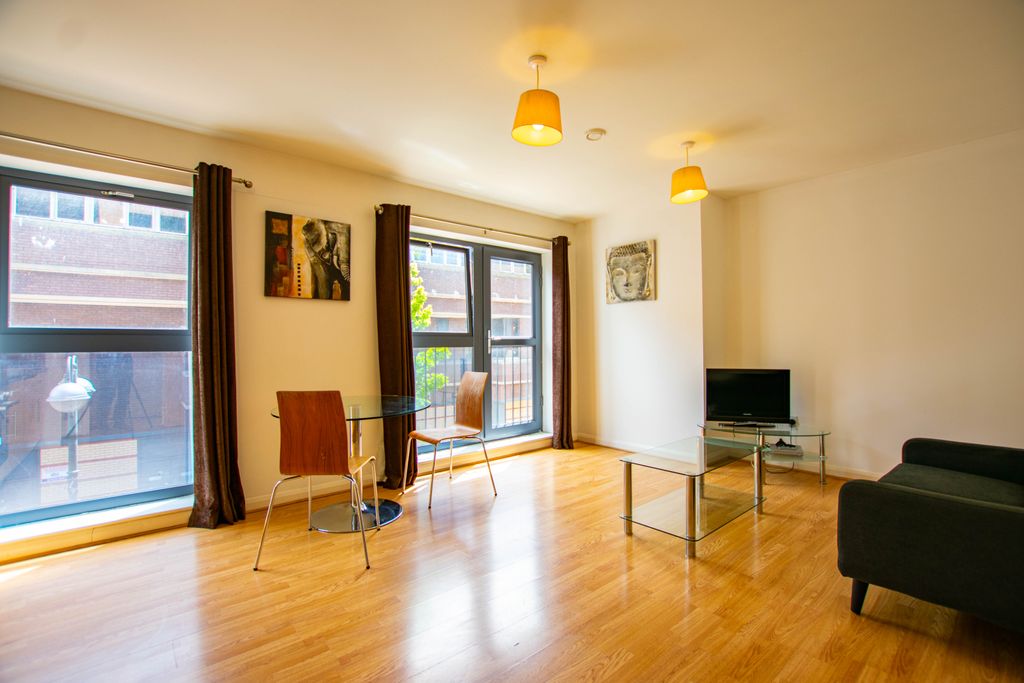 Property photo 1 of 6