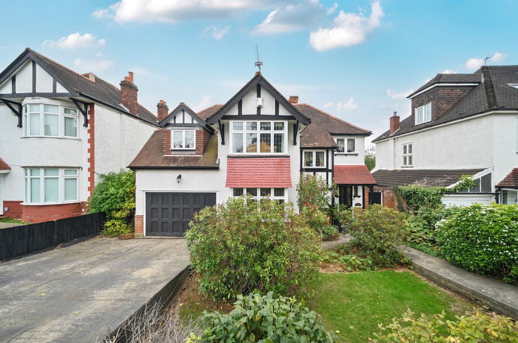 Property photo 1 of 19 1363298-19-68E4Fb...