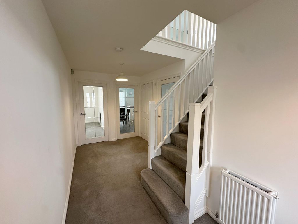 Property photo 3 of 26