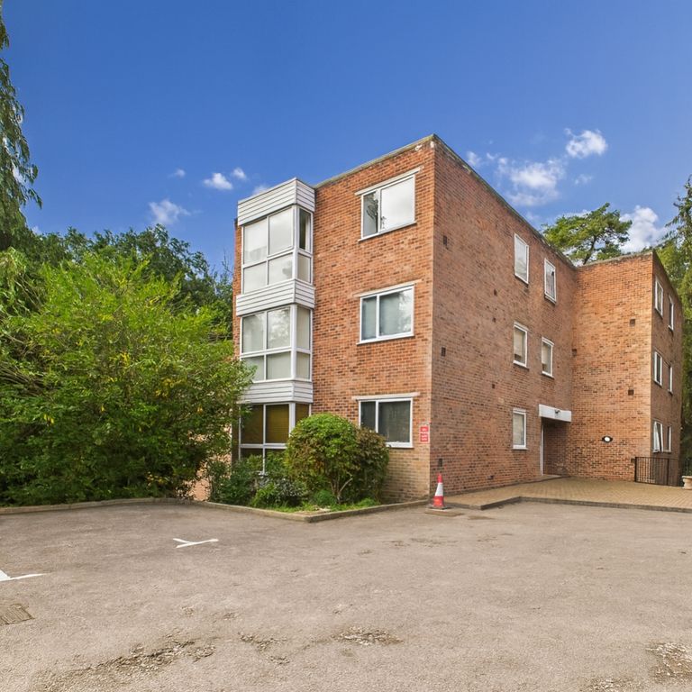 Property photo 1 of 13 Lythem Out