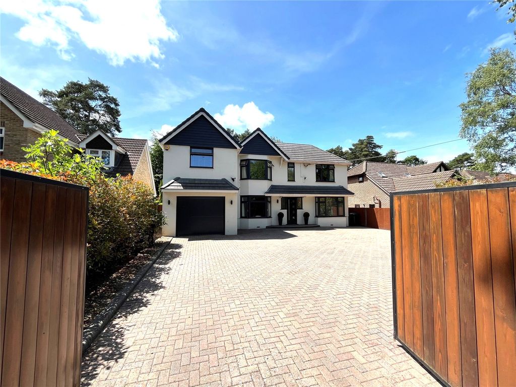 Property photo 1 of 19 Picture No. 04