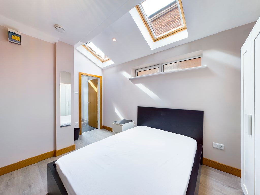 Property photo 2 of 8 Image