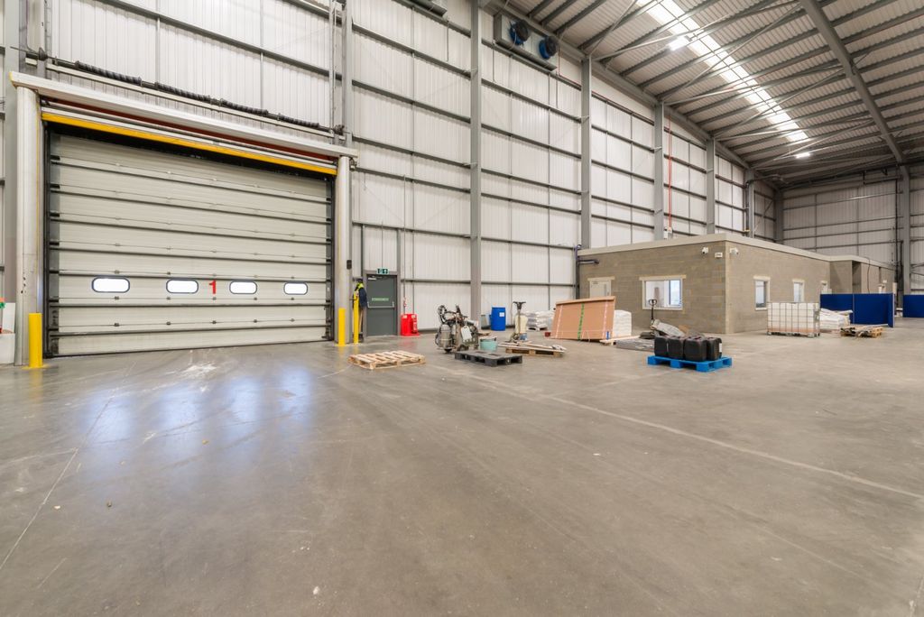 Property photo 2 of 13 Picture No. 01