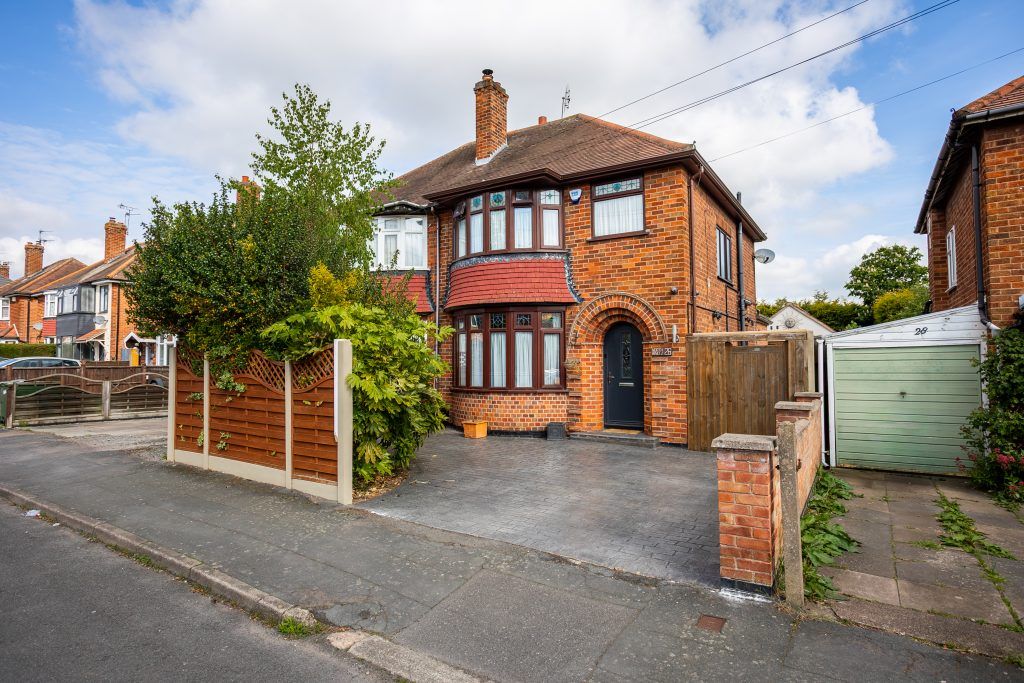 Property photo 1 of 28
