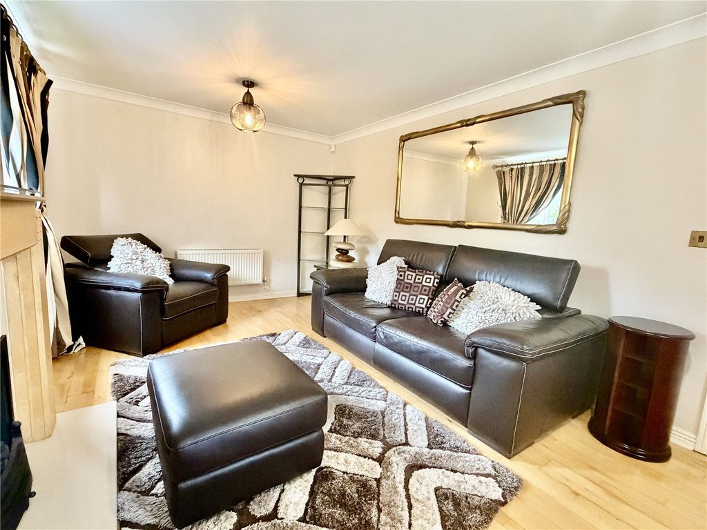 Property photo 3 of 26 Picture No. 34