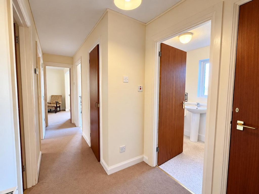 Property photo 3 of 17 7