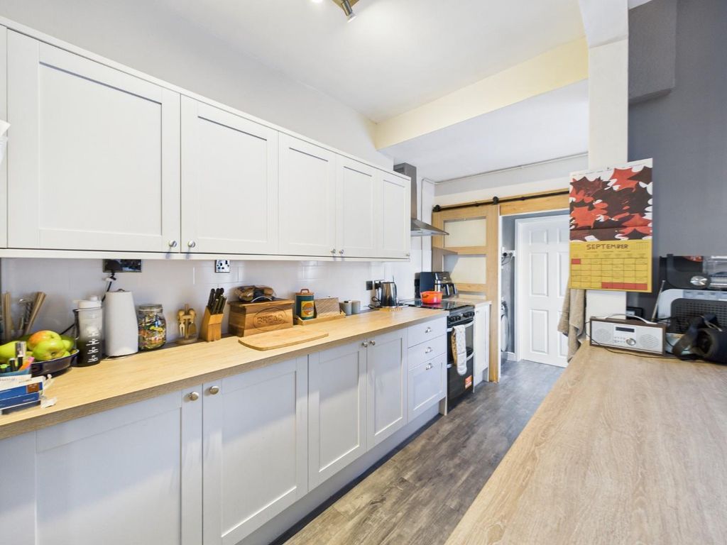 Property photo 3 of 22 Cam01530G0-Pr0333-Still004.Jpg