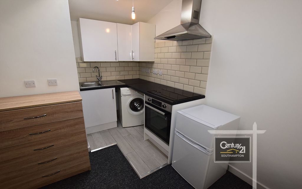 Property photo 2 of 3